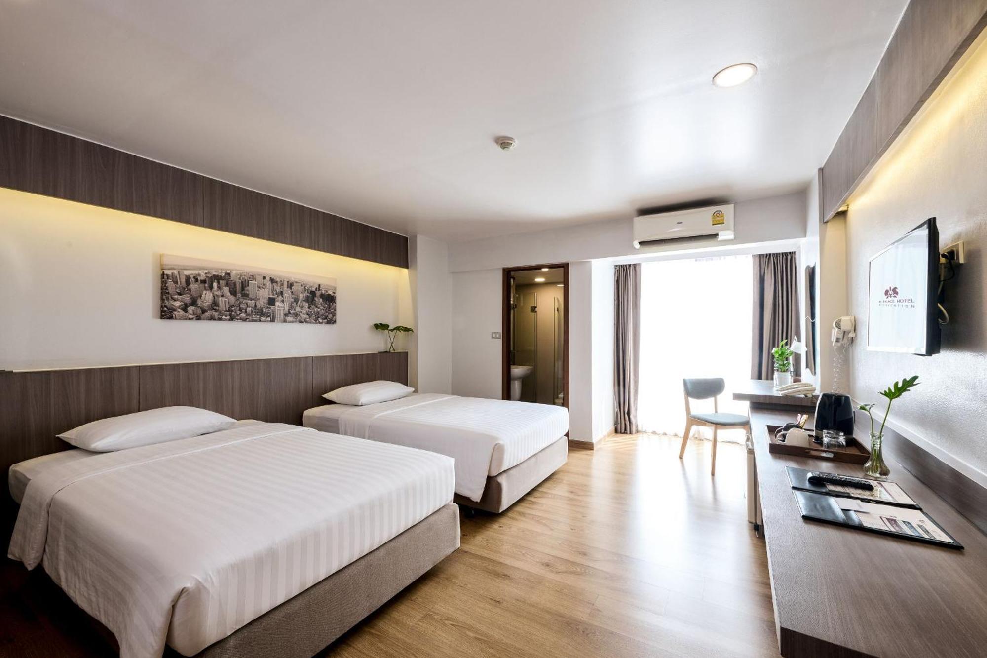 Tk Palace Hotel & Convention Bangkok Exterior photo