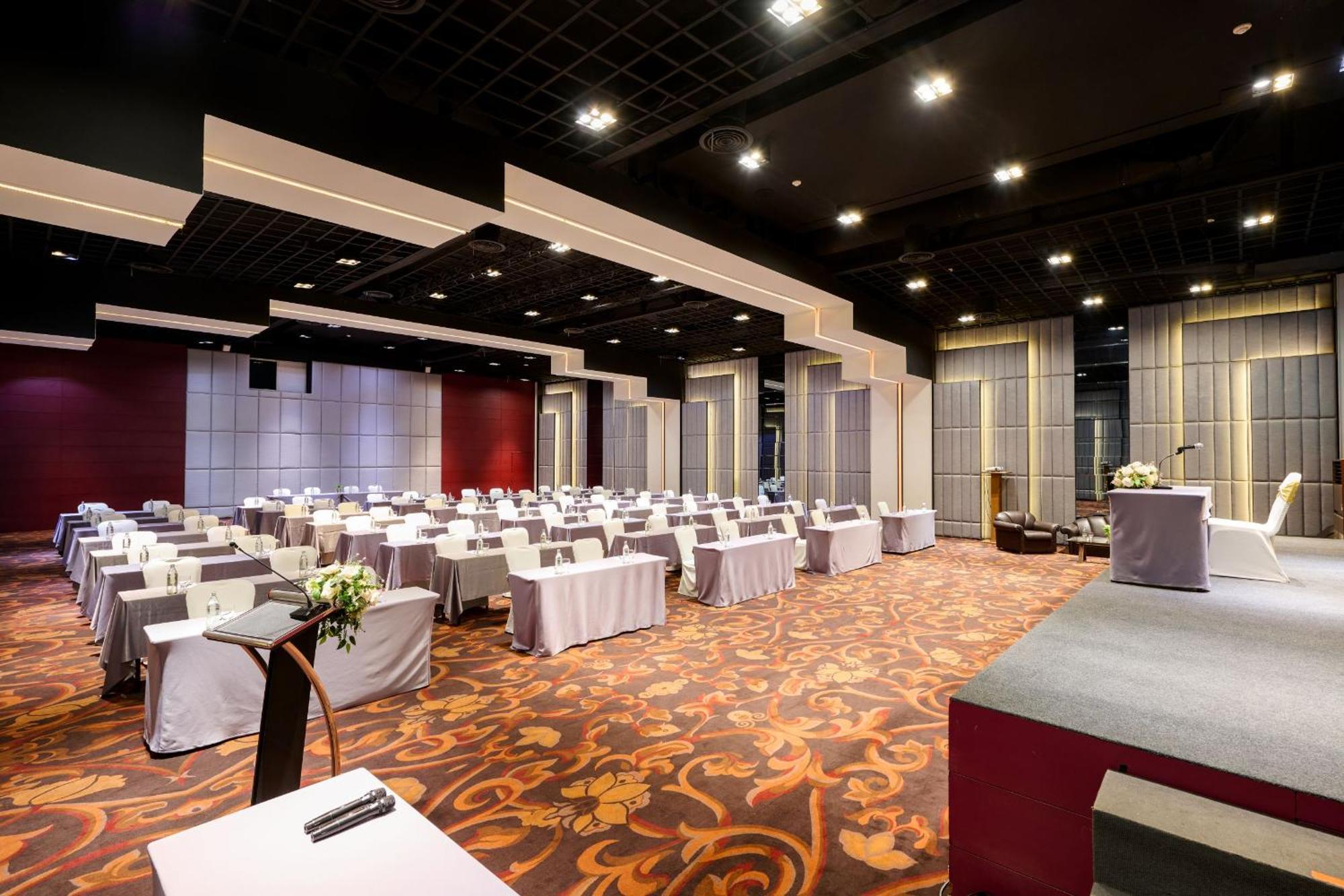 Tk Palace Hotel & Convention Bangkok Exterior photo