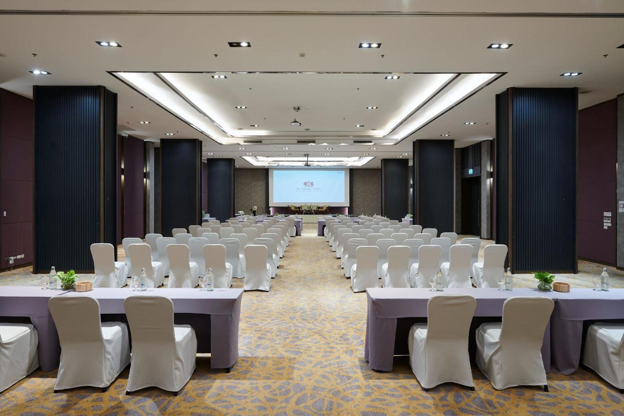 Tk Palace Hotel & Convention Bangkok Exterior photo