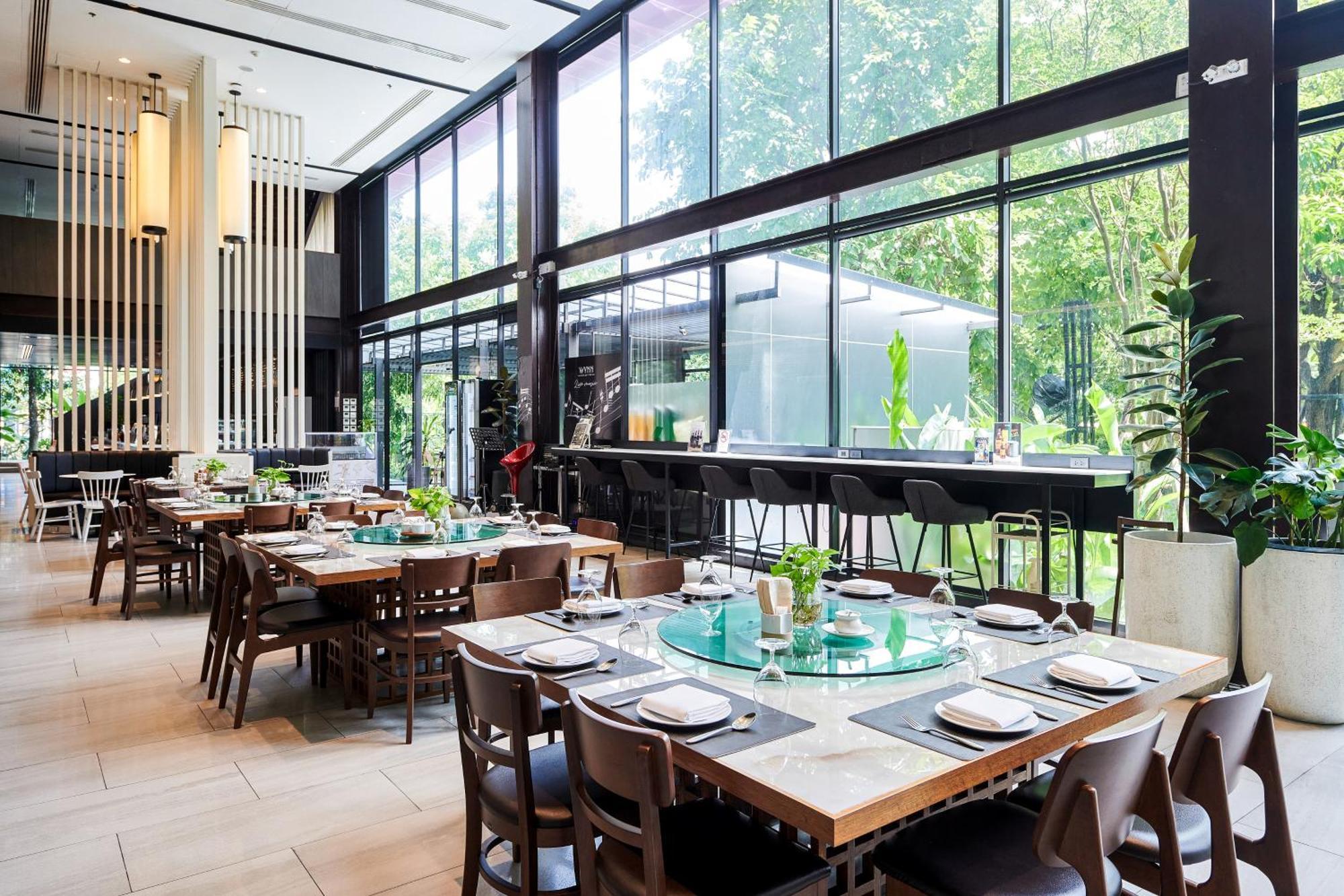 Tk Palace Hotel & Convention Bangkok Exterior photo