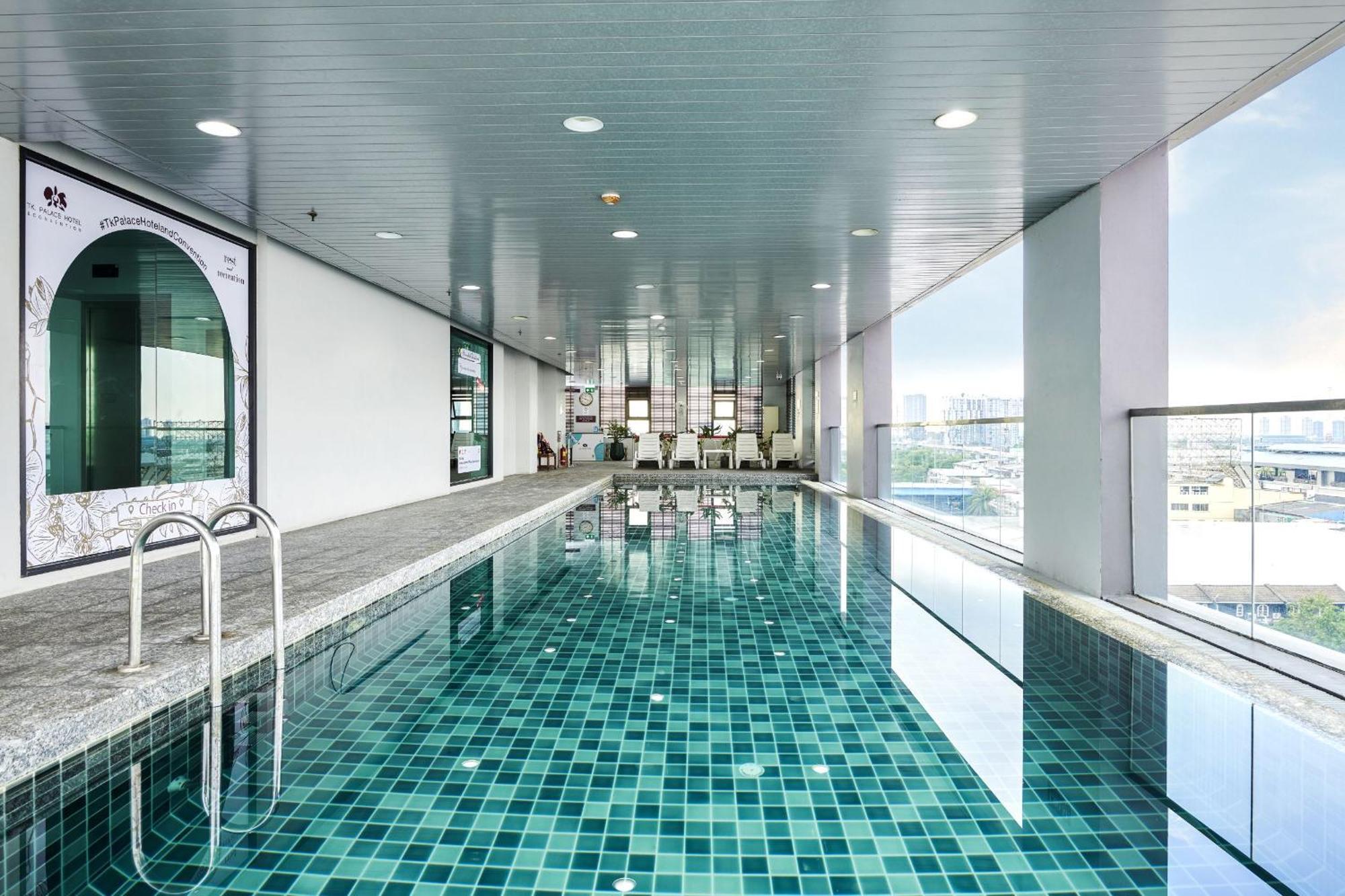 Tk Palace Hotel & Convention Bangkok Exterior photo