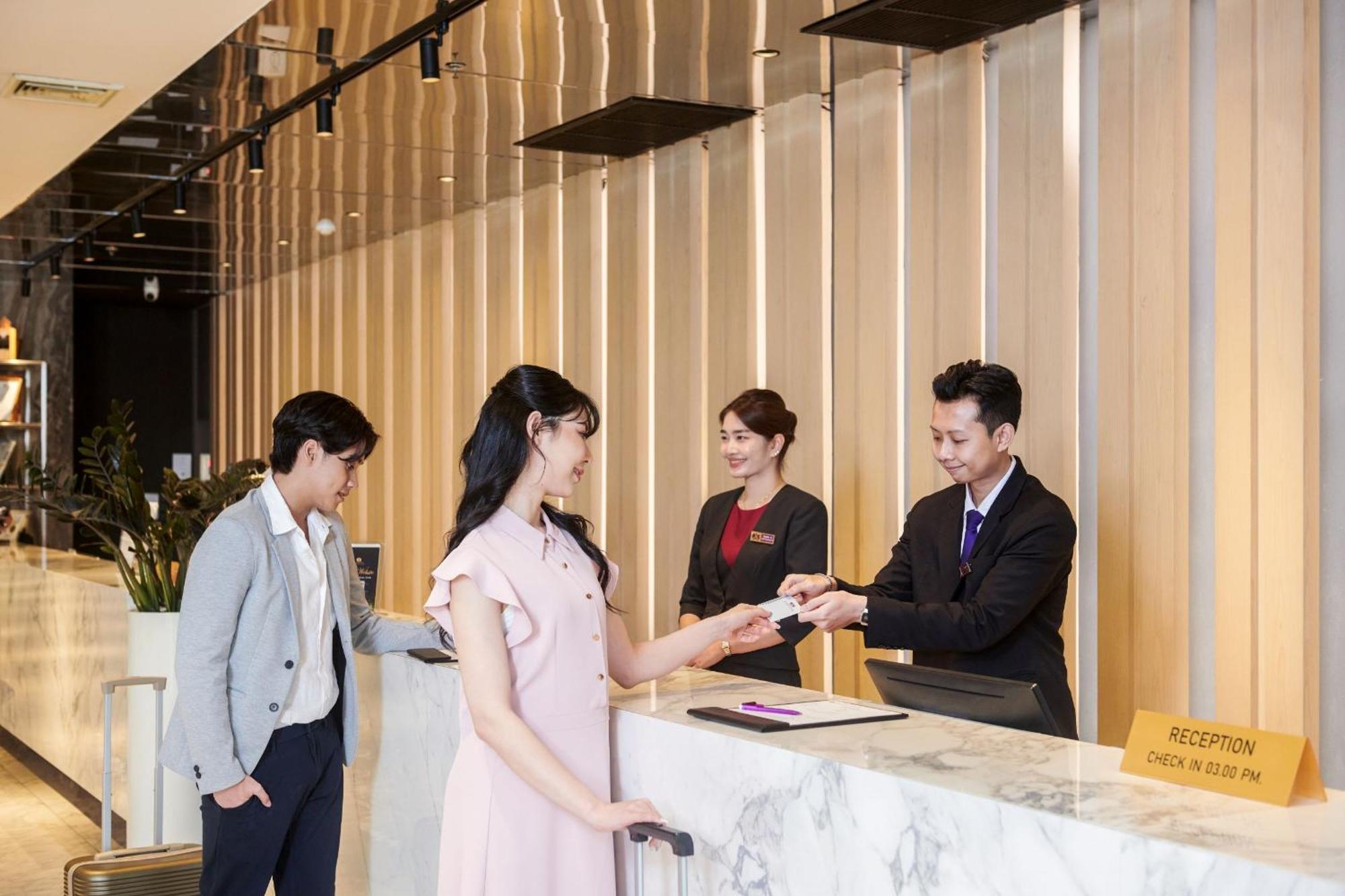 Tk Palace Hotel & Convention Bangkok Exterior photo