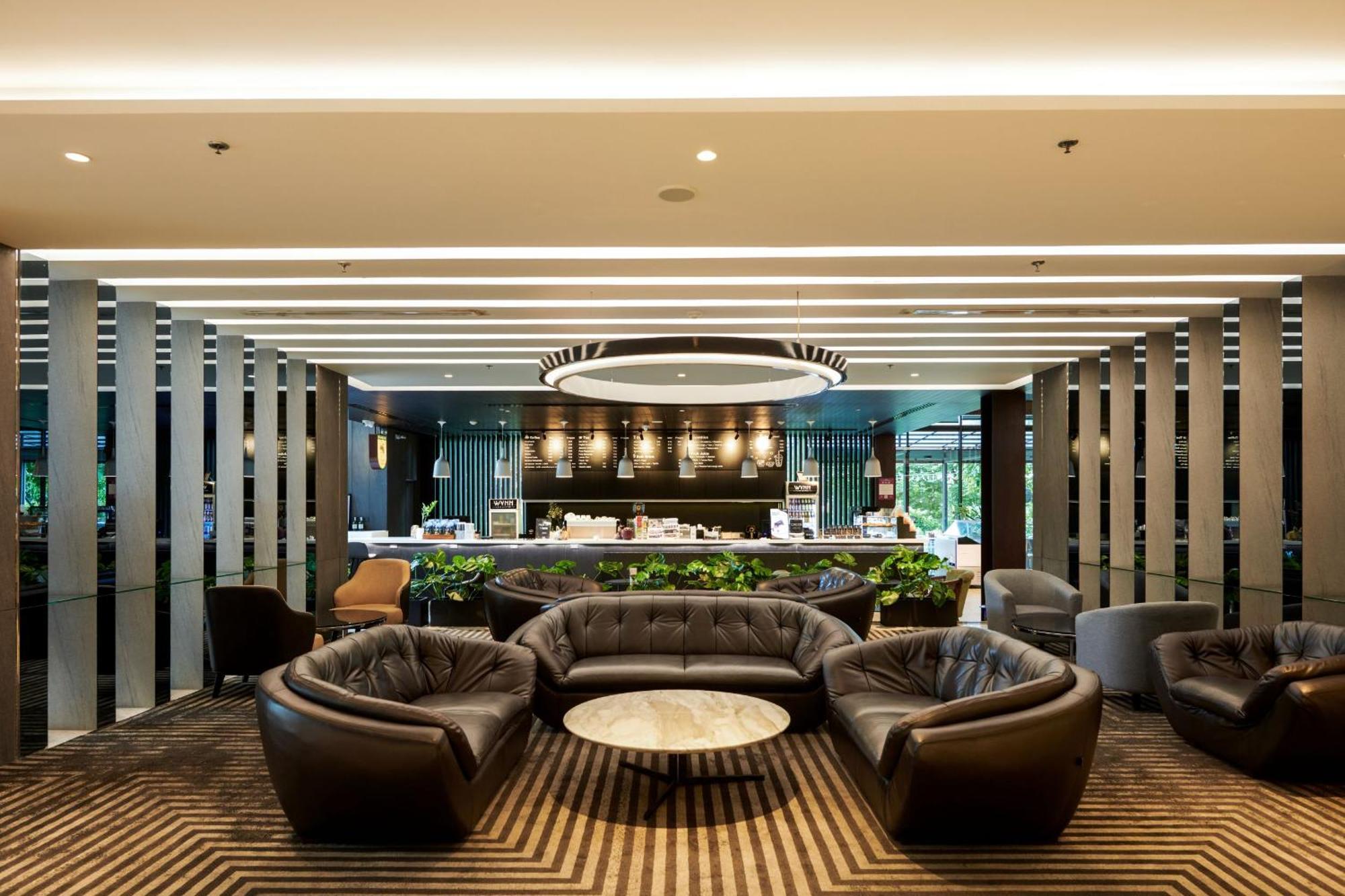 Tk Palace Hotel & Convention Bangkok Exterior photo