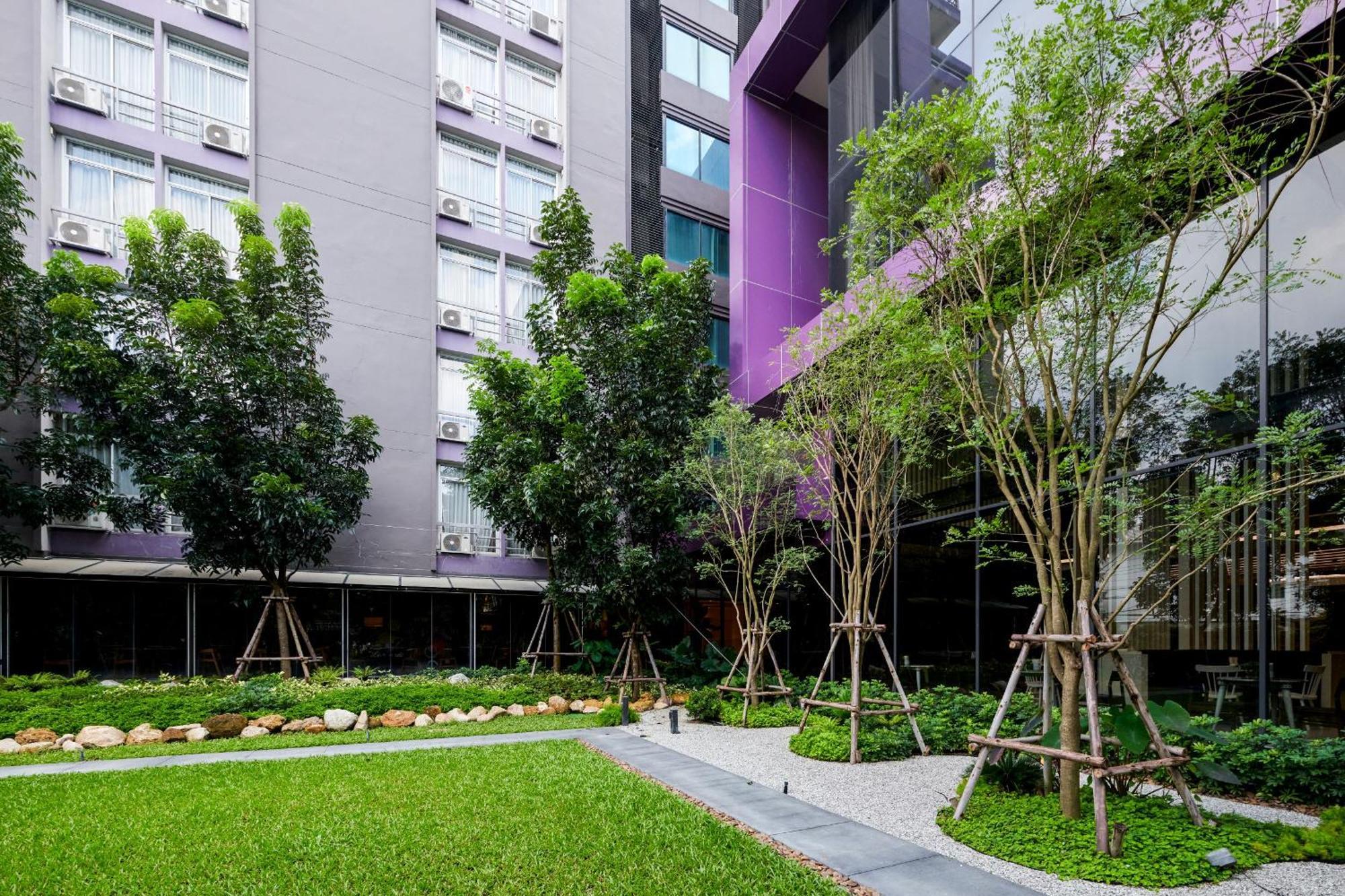 Tk Palace Hotel & Convention Bangkok Exterior photo